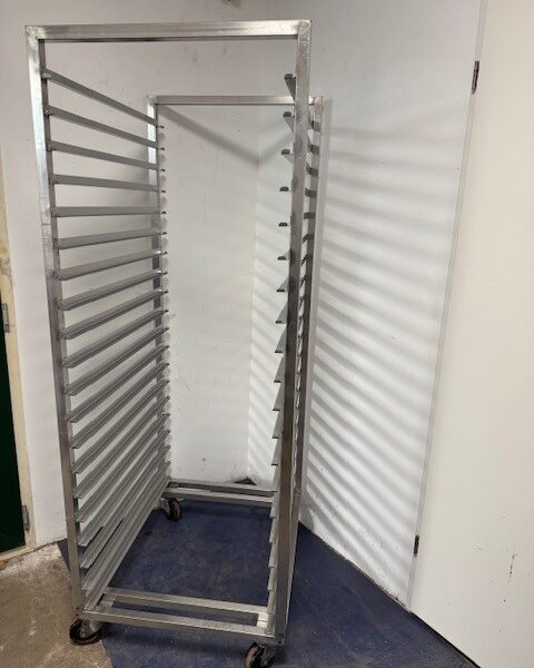RVS platenwagen 800x600mm  20 etages